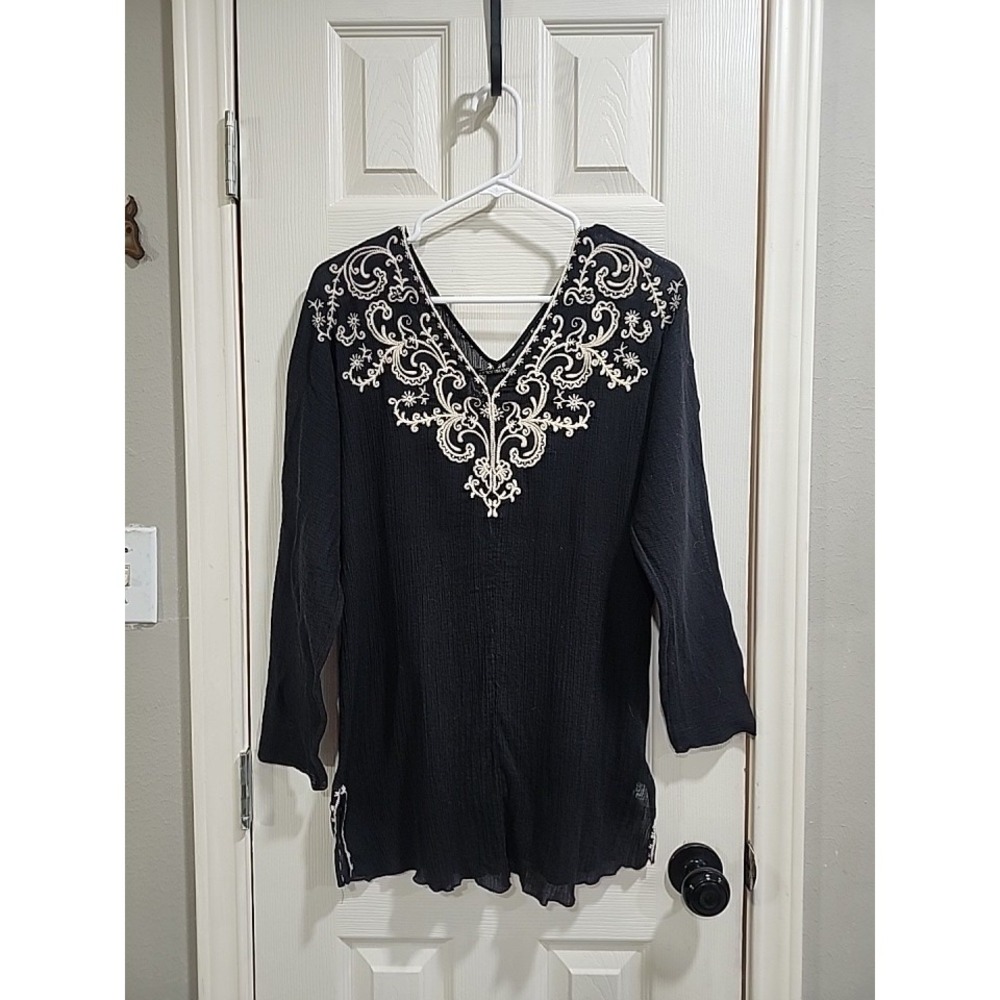 Lucky Brand Black Embroidered Cotton Gauze Fabric Top S‎